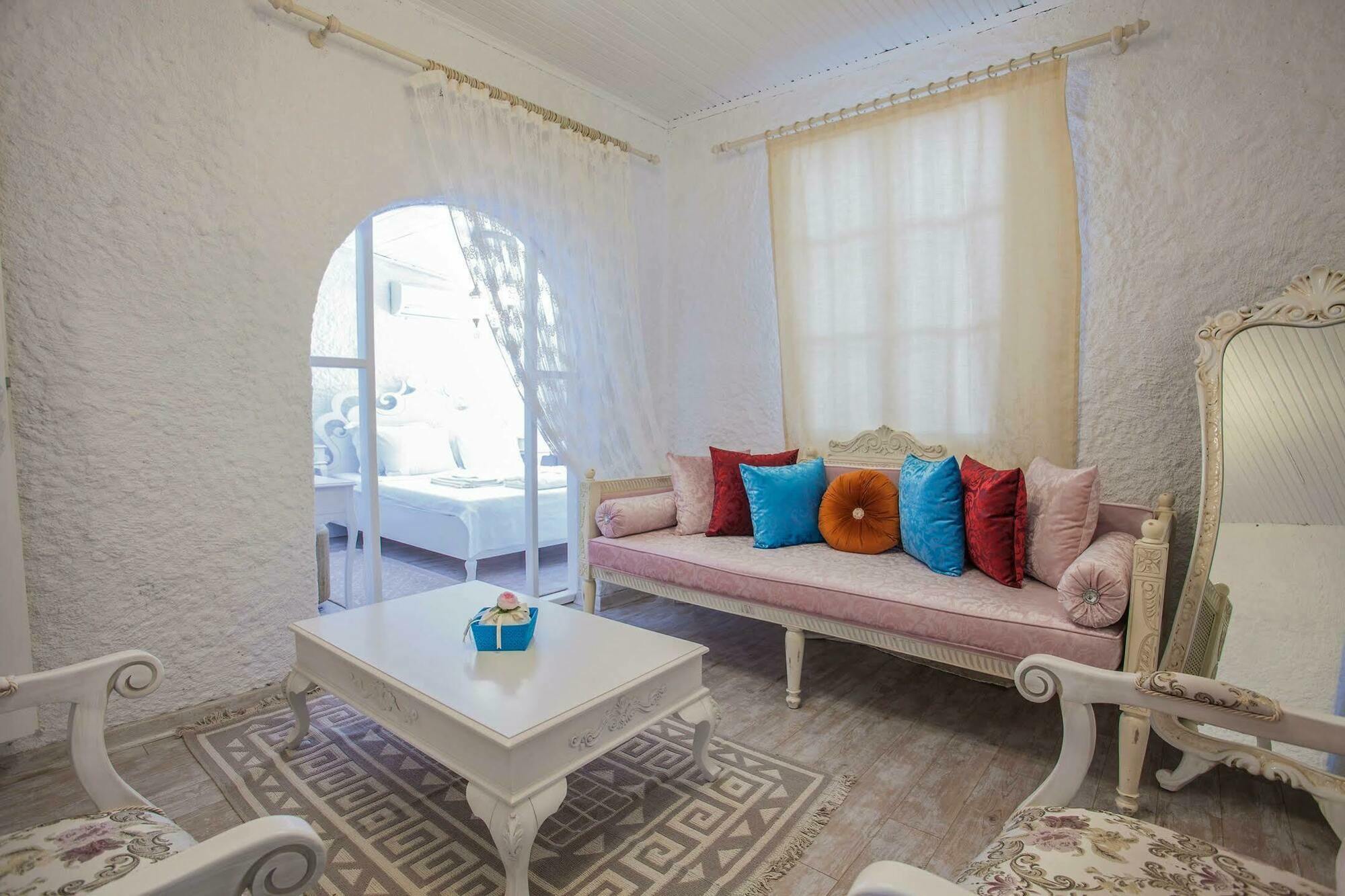 Alacati Alanur Otel Екстер'єр фото