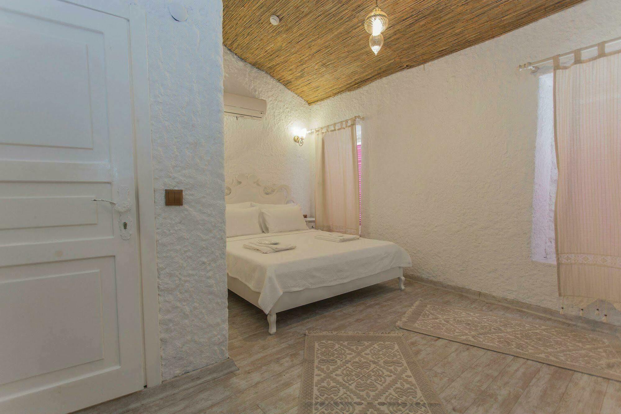 Alacati Alanur Otel Екстер'єр фото